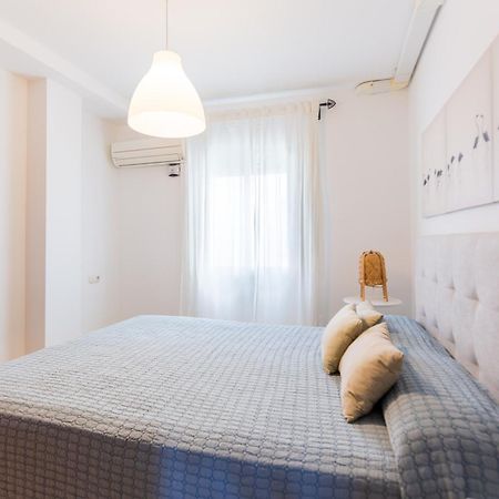 Bonito Apartamento en Primera Línea de Playa Estepona Exterior foto